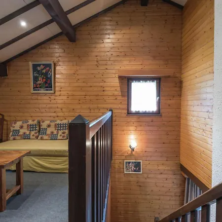 Lovely Chalet In With Balcony *